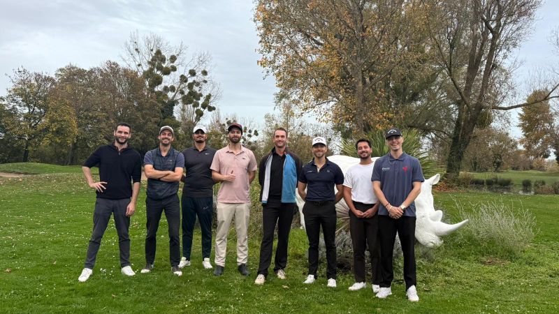 Participants d’une formation DavryGolf Ebury sur le parcours, journée management collaboratif